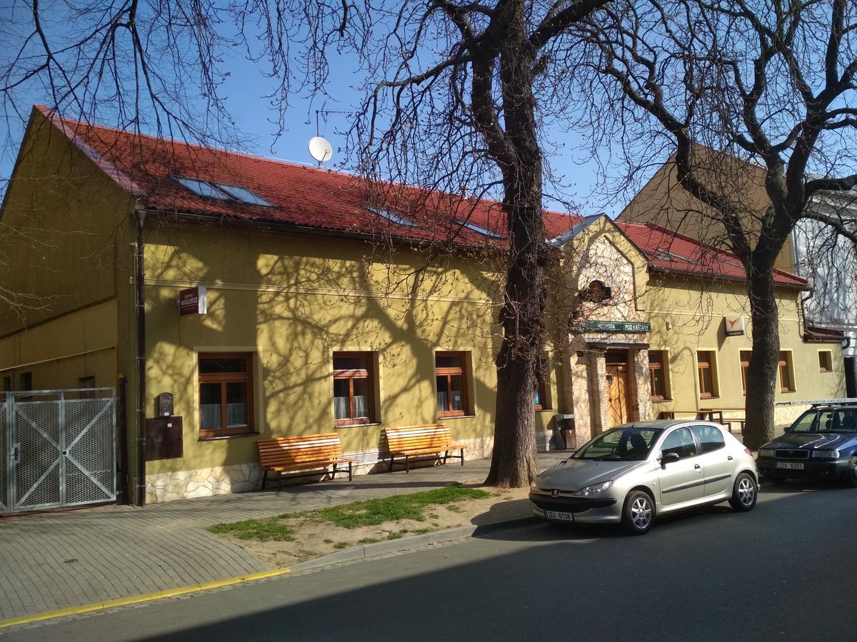 Penzion Pod Kastany Kvasice Екстериор снимка